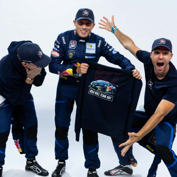 Red Bull Team ABT Kapuzenpullover #27